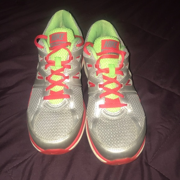 Nike dual fusion size 9! - Picture 2 of 4